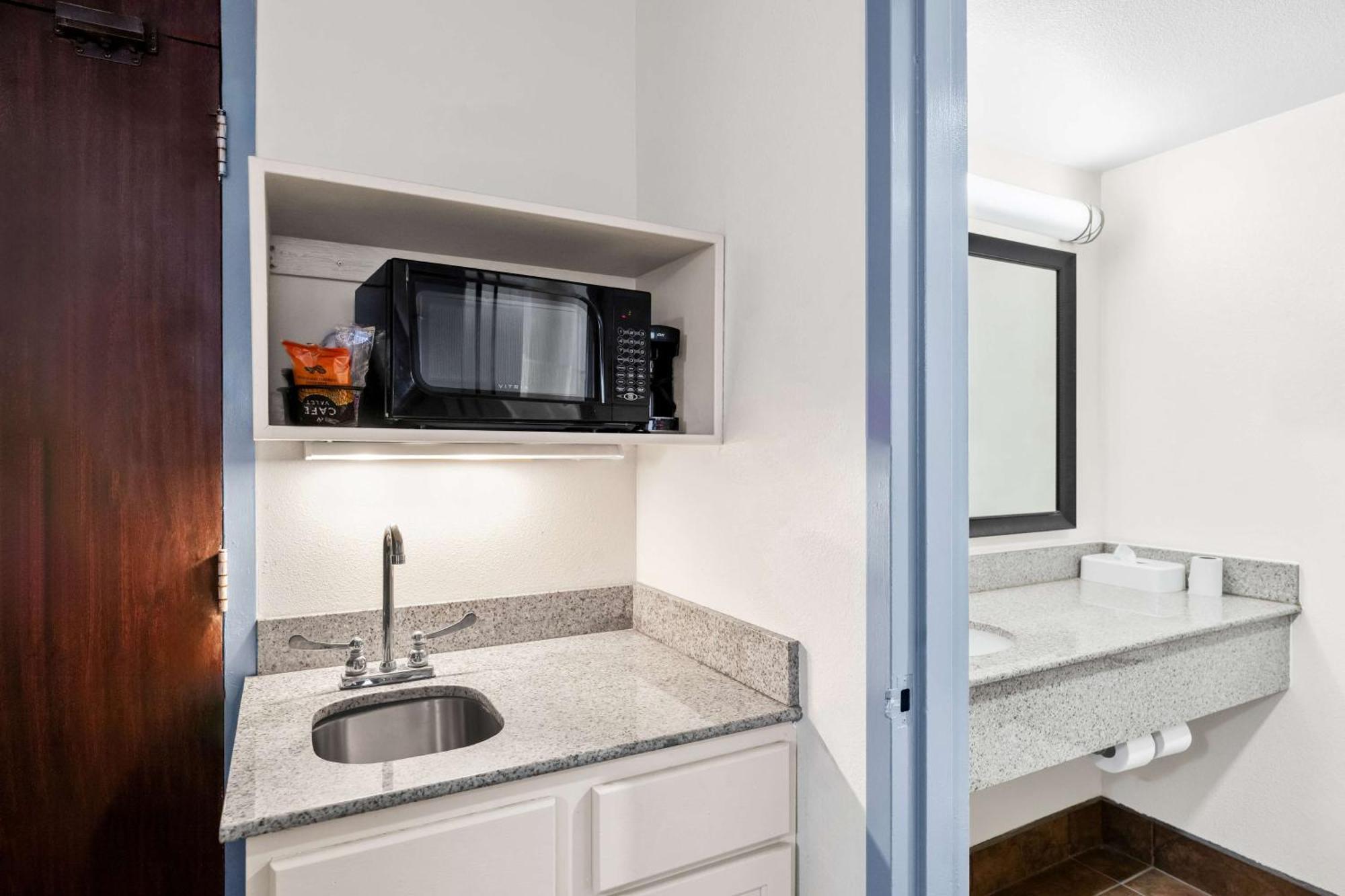 Surestay Plus Hotel By Best Western Lubbock Medical Center Εξωτερικό φωτογραφία