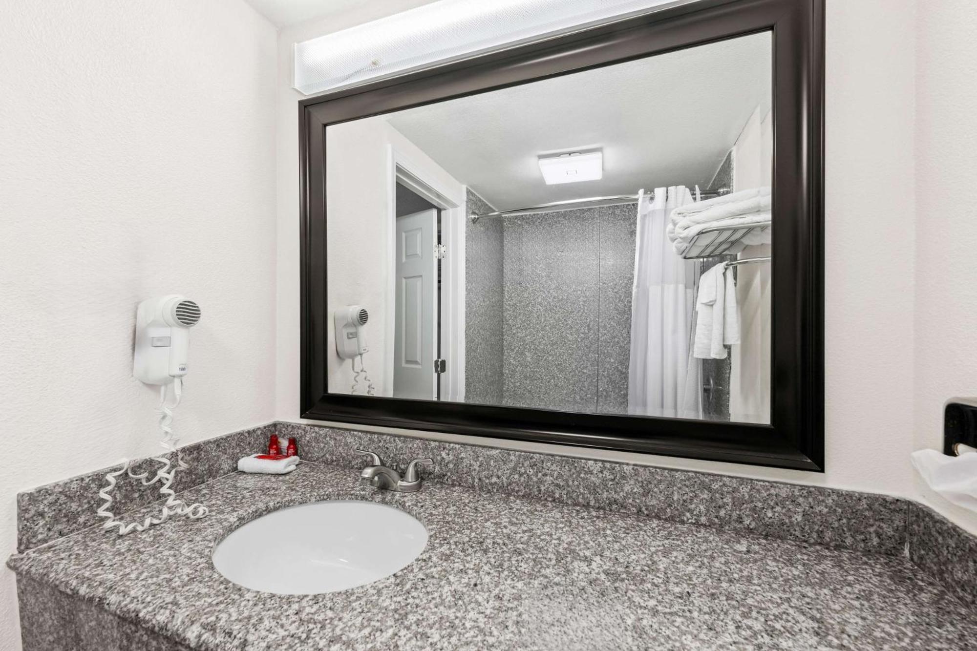 Surestay Plus Hotel By Best Western Lubbock Medical Center Εξωτερικό φωτογραφία