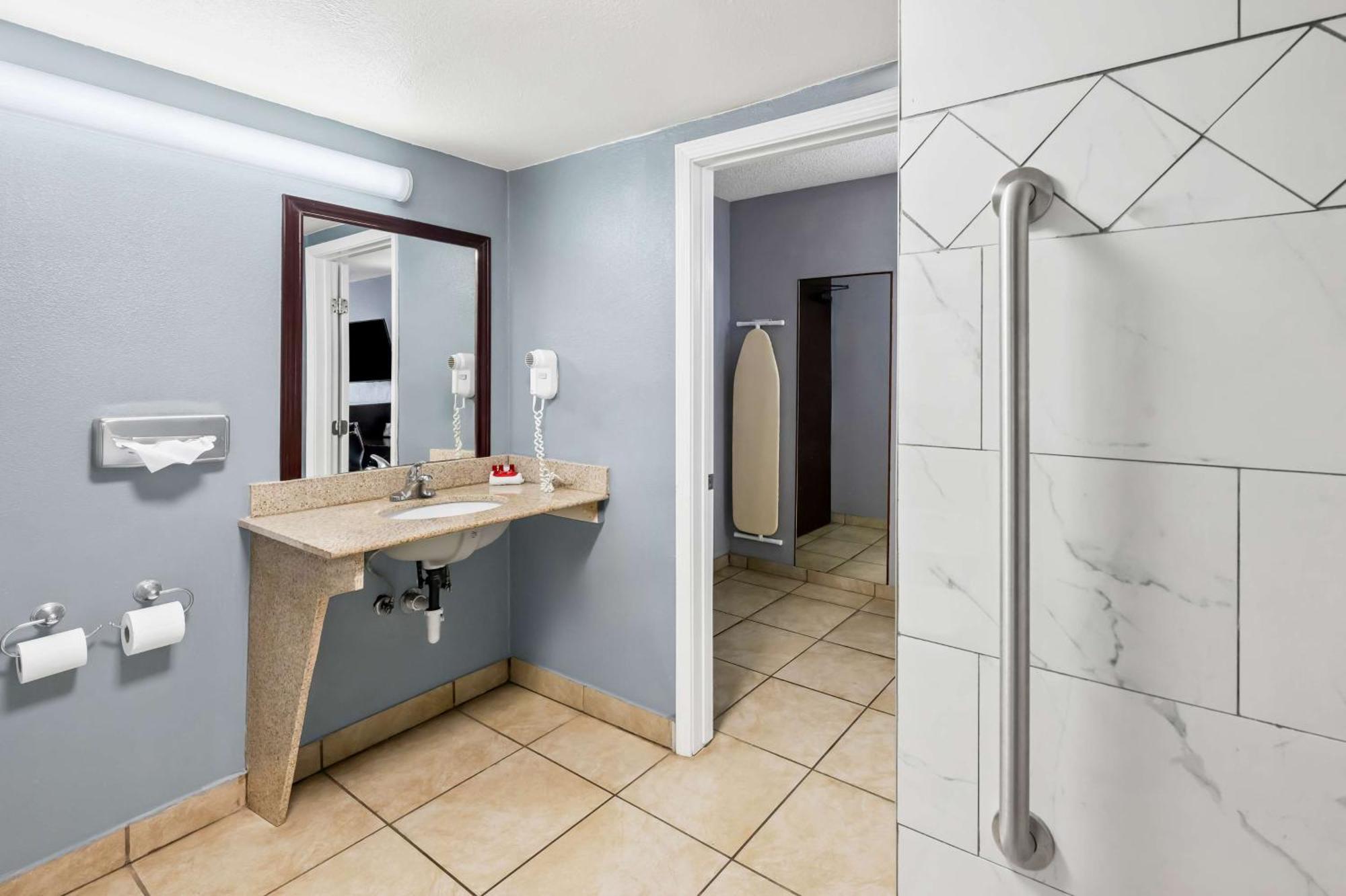 Surestay Plus Hotel By Best Western Lubbock Medical Center Εξωτερικό φωτογραφία