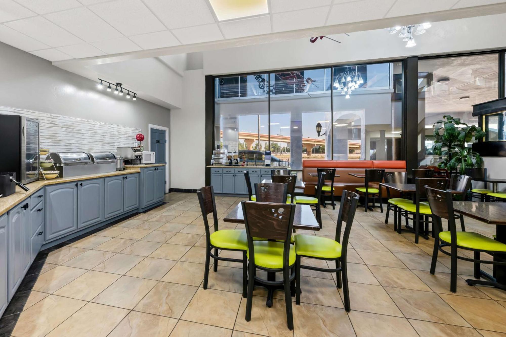 Surestay Plus Hotel By Best Western Lubbock Medical Center Εξωτερικό φωτογραφία